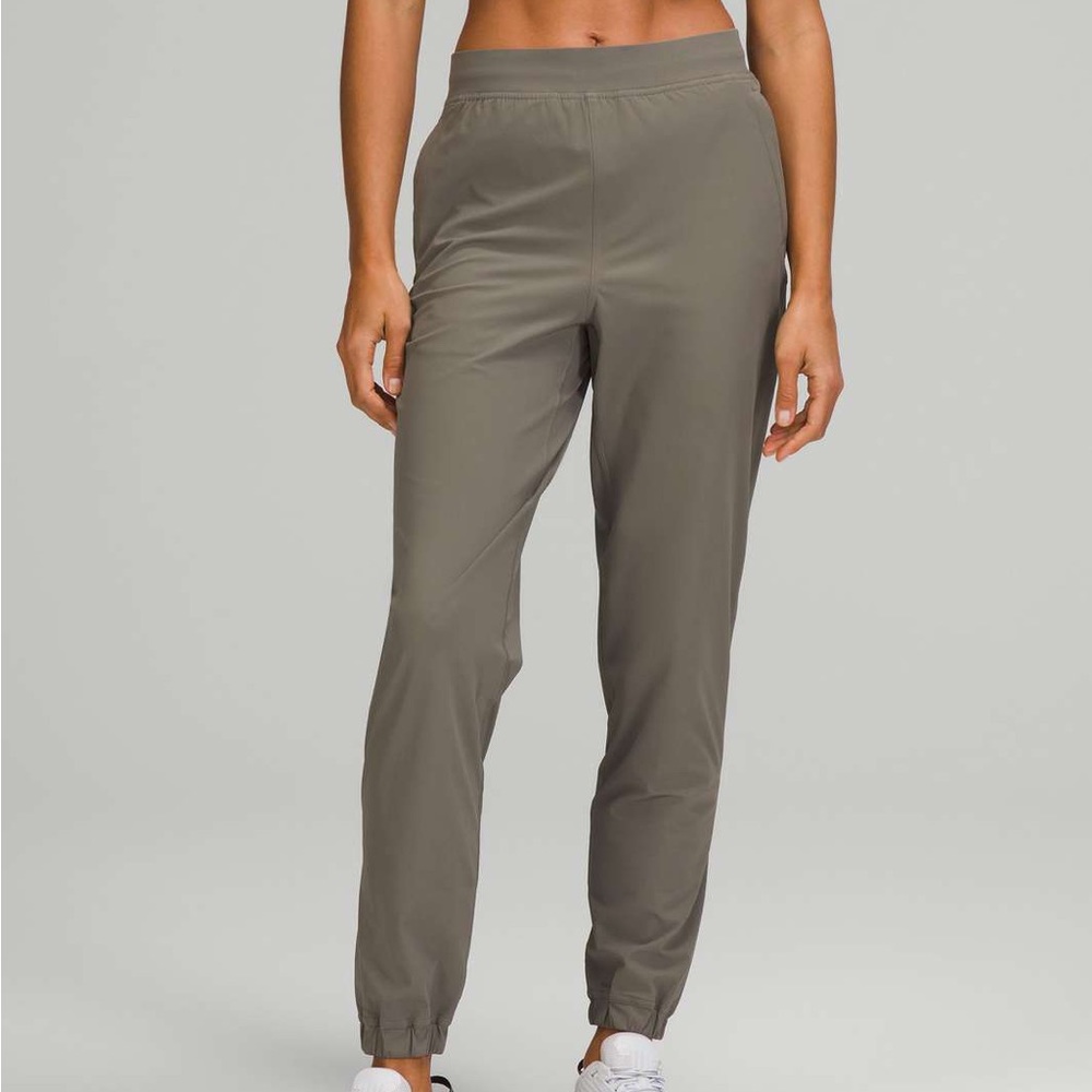 NWOT Lululemon Adapted State Joggers